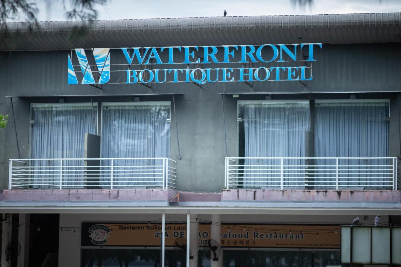Waterfront Boutique Hotel Петалинг Джая Екстериор снимка
