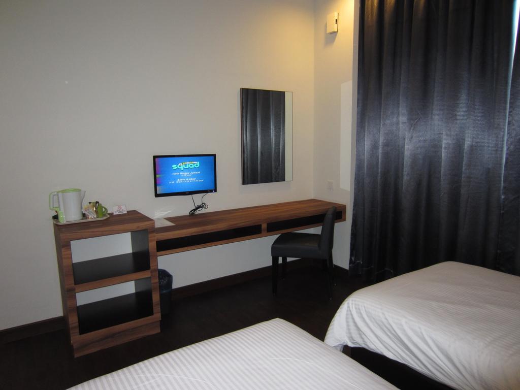 Waterfront Boutique Hotel Петалинг Джая Стая снимка